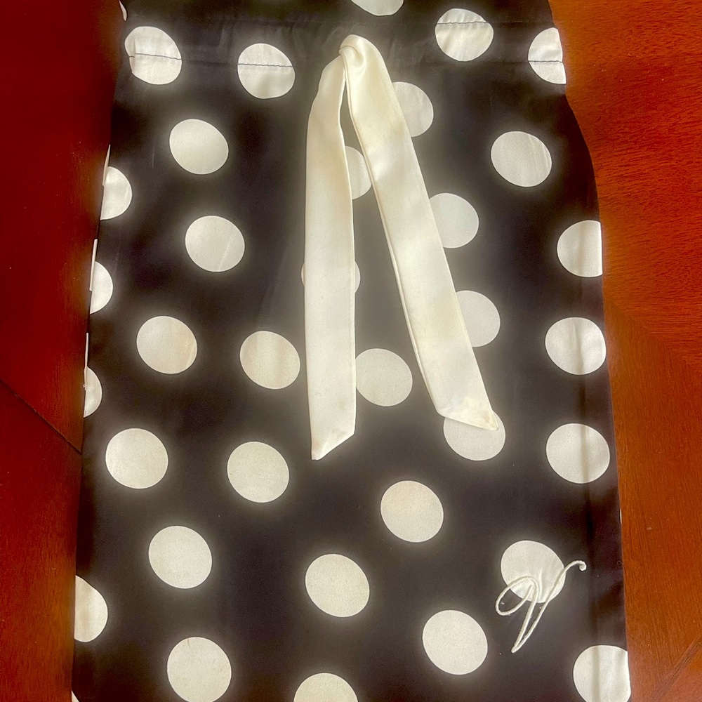 My Little Black 🤍silk bag🖤 - Picture 3 of 7